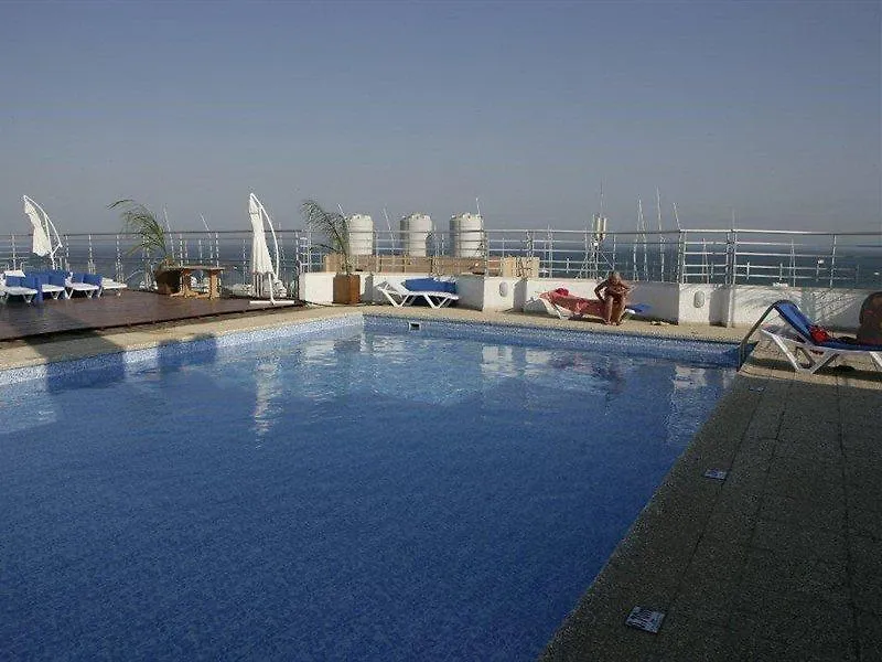 מלון דירות לרנקה Costantiana Beach Hotel Apartments